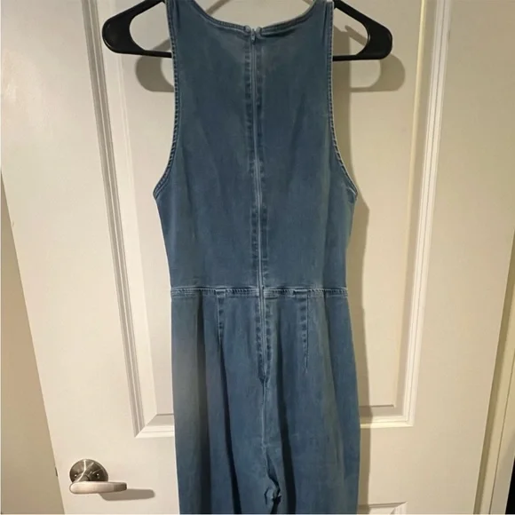 Windsor Blue Denim Flared Jumpsuit w/ Cutout & Ring Detail | Size 6 - Picture 3 of 3